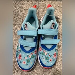 Adidas x Disney Snow White Collab Fortarun Youth 6 (Women 8) Tennis shoes Girls